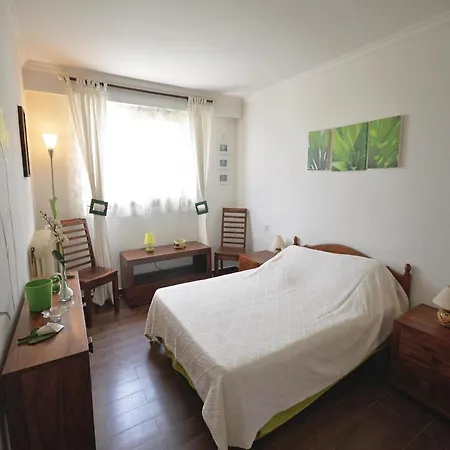 Three-bedroom Holiday In * Antibes