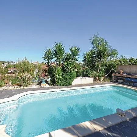 Three-bedroom Holiday In *